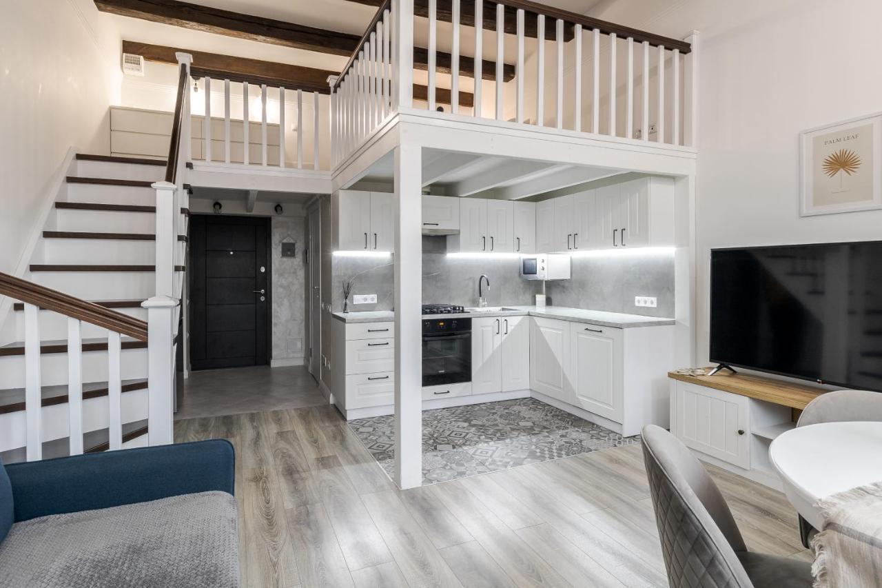 Inshiapartments On Slovatskoho Str Λβιβ Εξωτερικό φωτογραφία