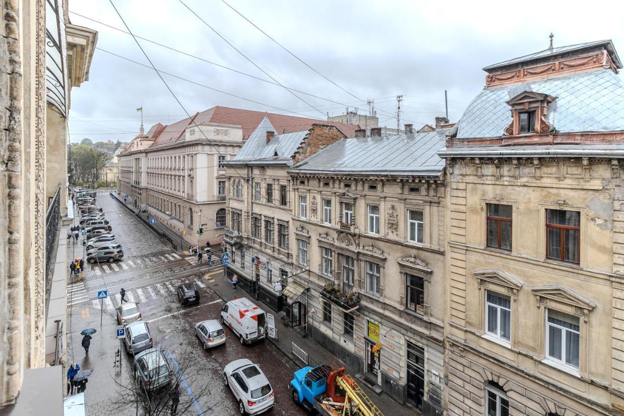 Inshiapartments On Slovatskoho Str Λβιβ Εξωτερικό φωτογραφία