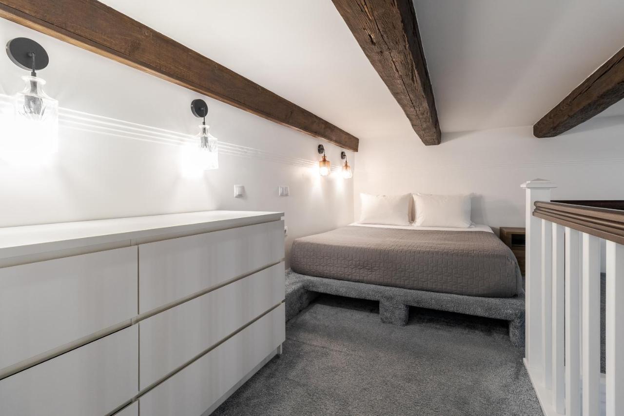 Inshiapartments On Slovatskoho Str Λβιβ Εξωτερικό φωτογραφία