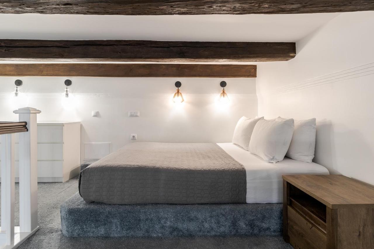 Inshiapartments On Slovatskoho Str Λβιβ Εξωτερικό φωτογραφία